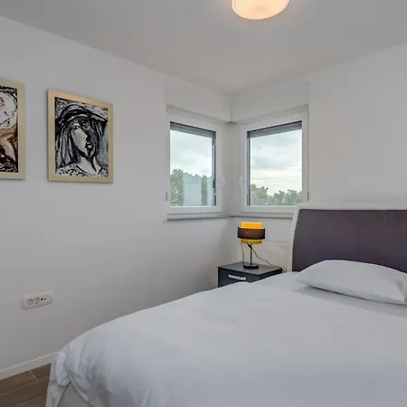 New With Sea View Esp Апартаменты