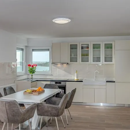 New With Sea View Esp Апартаменты *
