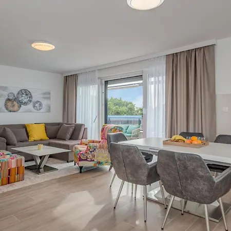 New With Sea View Esp Апартаменты *